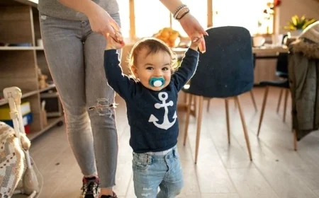 Bebeği döven bakıcıya hapis cezası